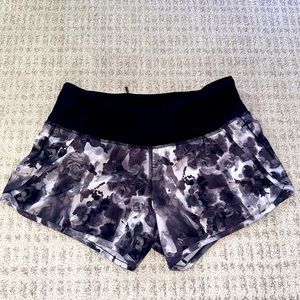 RARE! Black Lululemon floral high rise speed up shorts!! Worn once! SIZE 2!